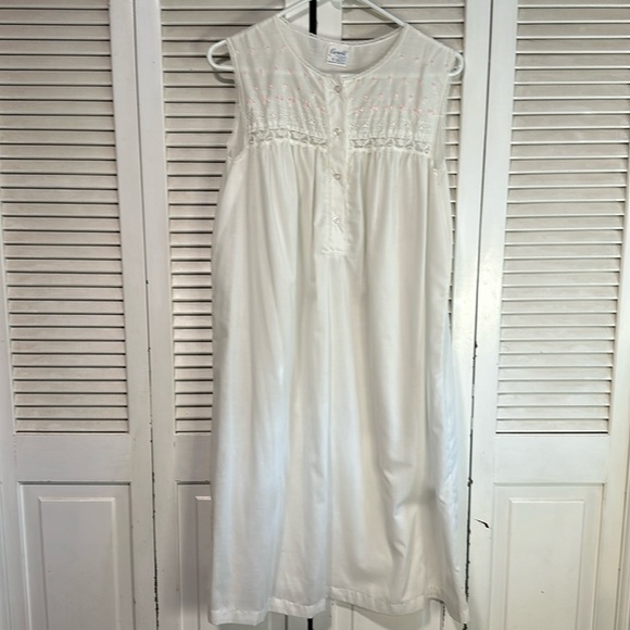 Carole Other - Carole Summer Nightgown White Pink Flowers Women’s Large